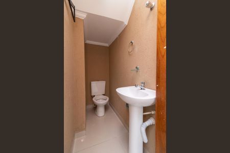 Casa de condomínio para alugar com 64m², 2 quartos e 1 vagaLavabo