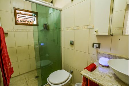 Casa à venda com 150m², 3 quartos e 4 vagas Casa à venda com 150m², 3 quartos e 4 vagasBanheiro da Suíte