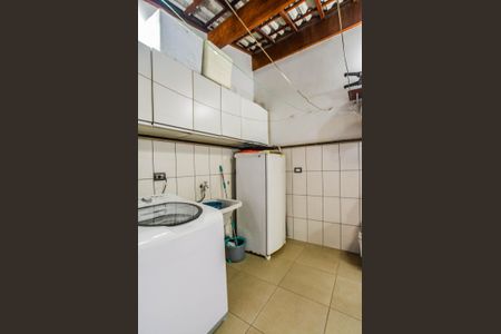 Casa à venda com 150m², 3 quartos e 4 vagas Casa à venda com 150m², 3 quartos e 4 vagasÁrea de Serviço
