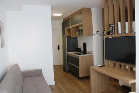 Sala de kitnet/studio para alugar com 1 quarto, 32m² em Paraíso, São Paulo