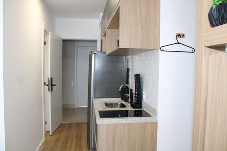 Cozinha de kitnet/studio para alugar com 1 quarto, 32m² em Paraíso, São Paulo