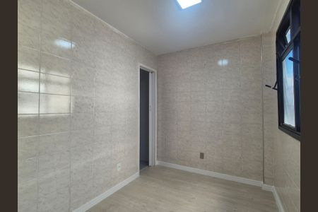 Apartamento à venda com 120m², 2 quartos e 2 vagasQuarto de Serviço