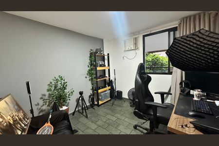 Quarto 1 de apartamento à venda com 2 quartos, 120m² em Rcr Bandeirantes, Rio de Janeiro