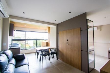 Sala de apartamento para alugar com 1 quarto, 42m² em Jardim, Santo André