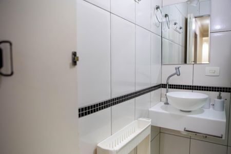 Apartamento para alugar com 52m², 2 quartos e 1 vaga Apartamento para alugar com 52m², 2 quartos e 1 vagaBanheiro