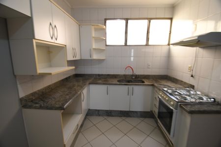 Apartamento à venda com 130m², 3 quartos e 1 vagaCozinha