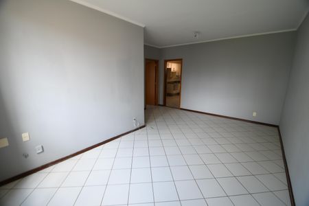 Sala de apartamento para alugar com 3 quartos, 130m² em Centro, Campinas