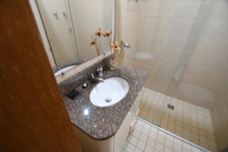 Apartamento à venda com 130m², 3 quartos e 1 vagaBanheiro Social