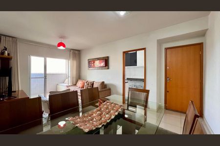 sala  de apartamento à venda com 3 quartos, 99m² em Nova Suíça, Belo Horizonte