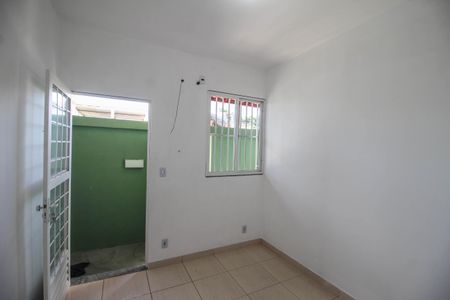 Sala de casa para alugar com 1 quarto, 68m² em São Francisco de Assis, Belford Roxo