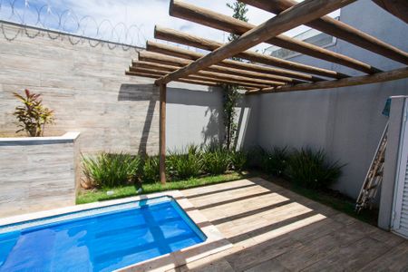 Casa para alugar com 300m², 4 quartos e 2 vagasPiscina