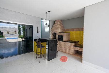 Casa para alugar com 300m², 4 quartos e 2 vagasChurrasqueira