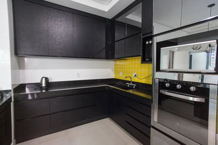 Casa para alugar com 300m², 4 quartos e 2 vagasCozinha