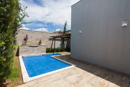 Casa para alugar com 300m², 4 quartos e 2 vagasPiscina