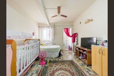 Casa à venda com 250m², 4 quartos e 4 vagas Casa à venda com 250m², 4 quartos e 4 vagasSuíte