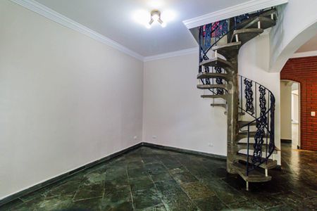 Casa para alugar com 227m², 4 quartos e 1 vagaSala