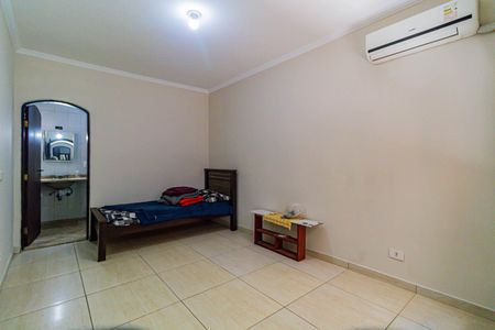 Casa para alugar com 227m², 4 quartos e 1 vagaSuite 02