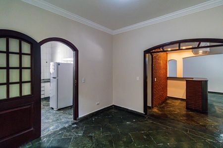 Casa para alugar com 227m², 4 quartos e 1 vagaCopa