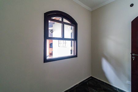 Casa para alugar com 227m², 4 quartos e 1 vagaQuarto