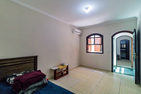 Casa para alugar com 227m², 4 quartos e 1 vagaSuite 02