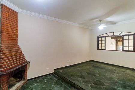 Casa para alugar com 227m², 4 quartos e 1 vagaSala