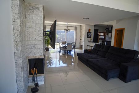 Casa de condomínio para alugar com 181m², 3 quartos e 2 vagasSala