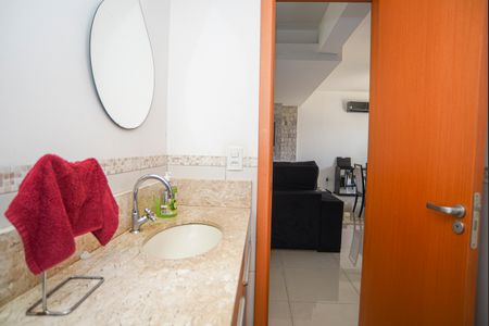 Casa de condomínio para alugar com 181m², 3 quartos e 2 vagasLavabo