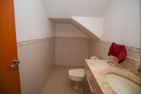 Casa de condomínio para alugar com 181m², 3 quartos e 2 vagasLavabo