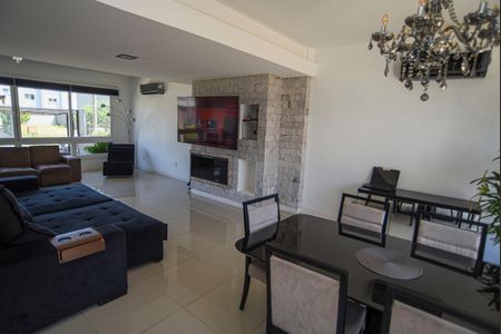 Sala de casa de condomínio para alugar com 3 quartos, 181m² em Mário Quintana, Viamão