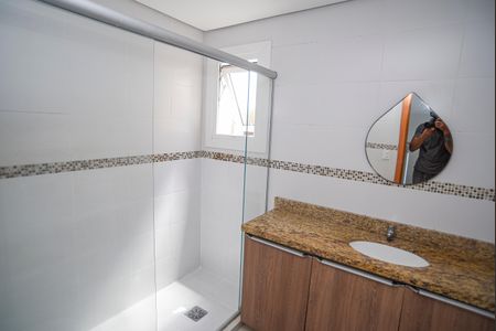 Casa de condomínio para alugar com 181m², 3 quartos e 2 vagasBanheiro 