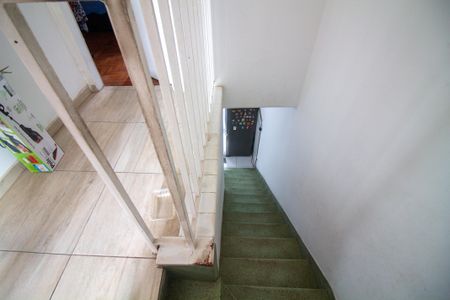 Casa à venda com 140m², 2 quartos e sem vagaEscada