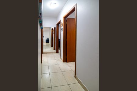 Apartamento para alugar com 140m², 3 quartos e 1 vagaCorredor