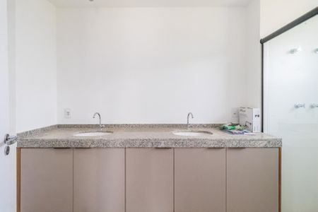 Apartamento para alugar com 87m², 2 quartos e 2 vagasBanheiro da Suíte