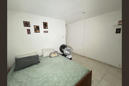 Quarto de casa para alugar com 1 quarto, 50m² em Rocha Miranda, Rio de Janeiro
