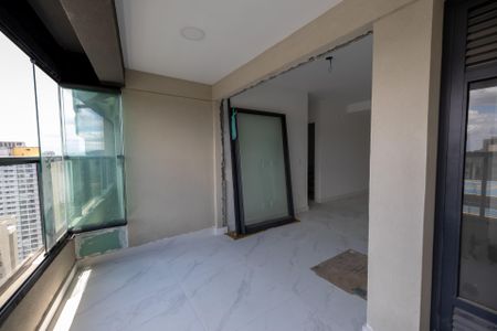 Apartamento à venda com 75m², 2 quartos e 2 vagas Apartamento à venda com 75m², 2 quartos e 2 vagasVaranda