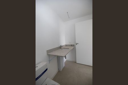 Apartamento à venda com 75m², 2 quartos e 2 vagas Apartamento à venda com 75m², 2 quartos e 2 vagasBanheiro da suite