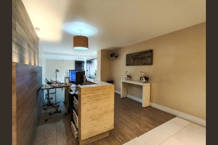 Apartamento para alugar com 58m², 2 quartos e 1 vagaFachada e portaria