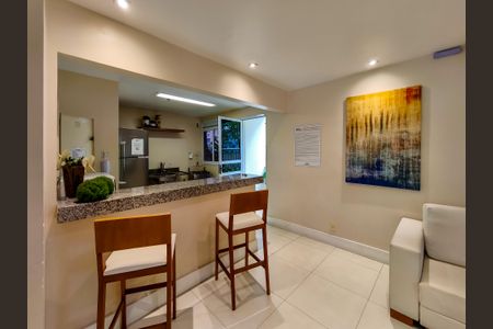 Apartamento para alugar com 58m², 2 quartos e 1 vagaÁrea comum - Salão de festas