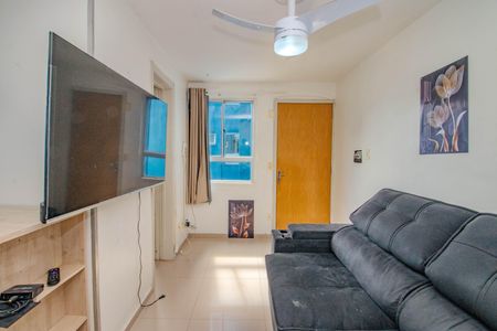 Sala de apartamento para alugar com 2 quartos, 40m² em Rubem Berta, Porto Alegre