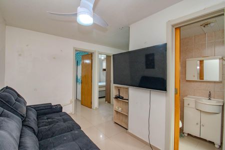 Sala de apartamento para alugar com 2 quartos, 40m² em Rubem Berta, Porto Alegre