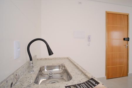 Cozinha de kitnet/studio para alugar com 1 quarto, 20m² em Vila Esperança, São Paulo