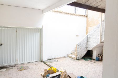 Casa para alugar com 50m², 1 quarto e 1 vaga Casa para alugar com 50m², 1 quarto e 1 vagaVaranda