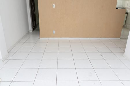 Casa para alugar com 50m², 1 quarto e 1 vaga Casa para alugar com 50m², 1 quarto e 1 vagaSala