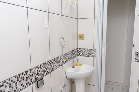 Casa para alugar com 50m², 1 quarto e 1 vaga Casa para alugar com 50m², 1 quarto e 1 vagaBanheiro