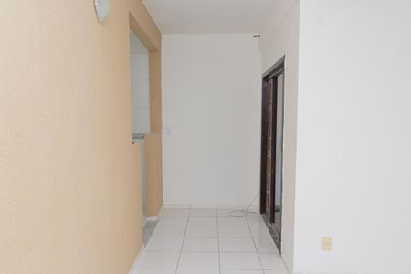 Casa para alugar com 50m², 1 quarto e 1 vaga Casa para alugar com 50m², 1 quarto e 1 vagaSala