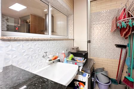 Casa de condomínio à venda com 90m², 2 quartos e 2 vagas Casa de condomínio à venda com 90m², 2 quartos e 2 vagasÁrea de Serviço