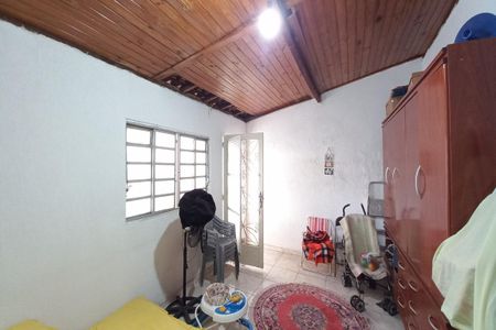 Casa à venda com 364m², 4 quartos e 1 vagaQuarto 4 - Serviço 