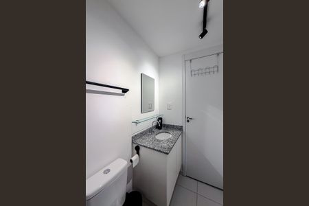 Studio à venda com 28m², 1 quarto e sem vaga Studio à venda com 28m², 1 quarto e sem vagaBanheiro
