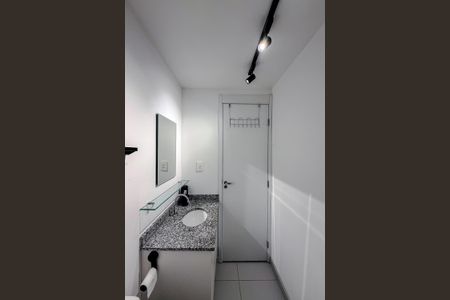 Studio à venda com 28m², 1 quarto e sem vaga Studio à venda com 28m², 1 quarto e sem vagaBanheiro