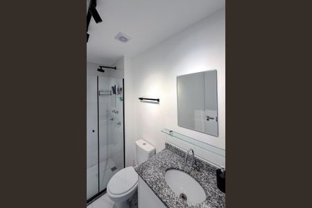 Studio à venda com 28m², 1 quarto e sem vaga Studio à venda com 28m², 1 quarto e sem vagaBanheiro